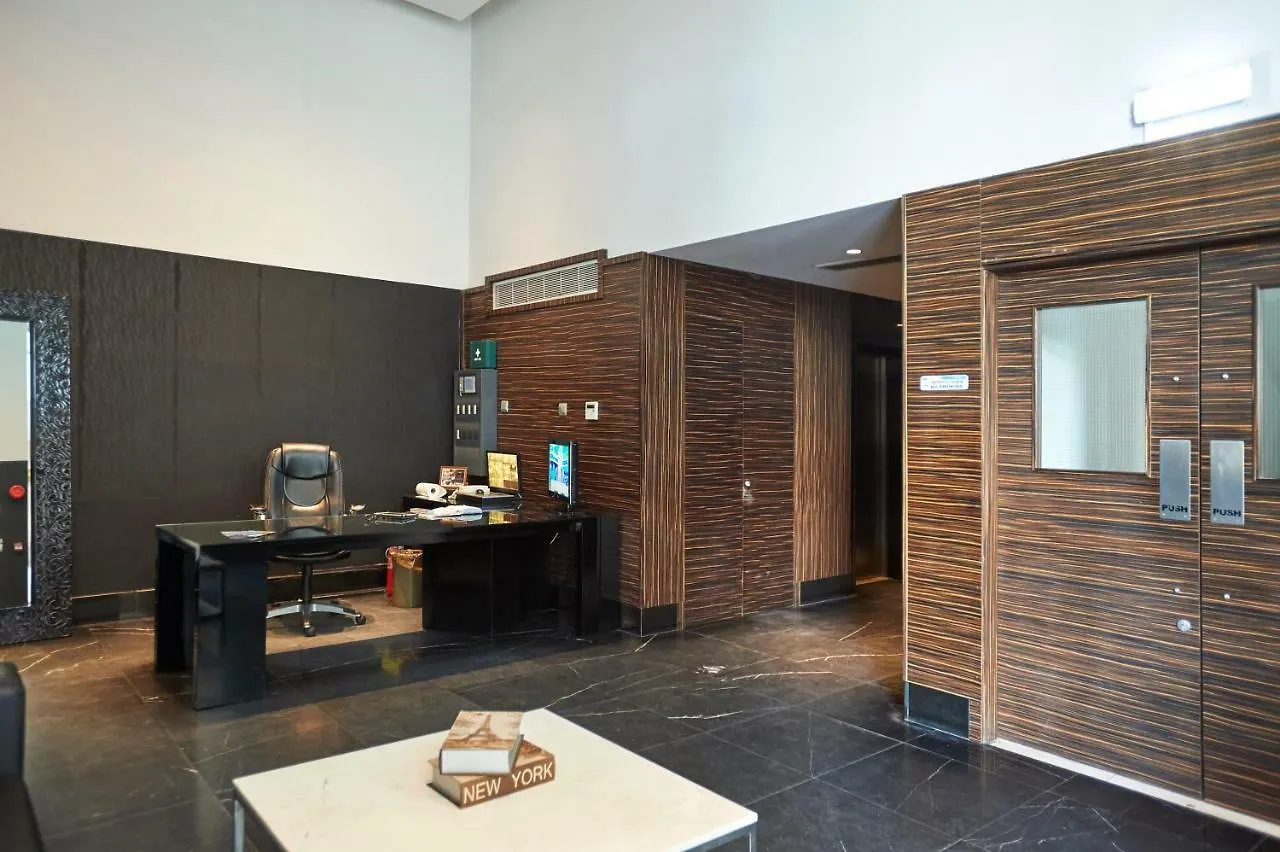 Finikoudes Luxury Apartments Larnaca