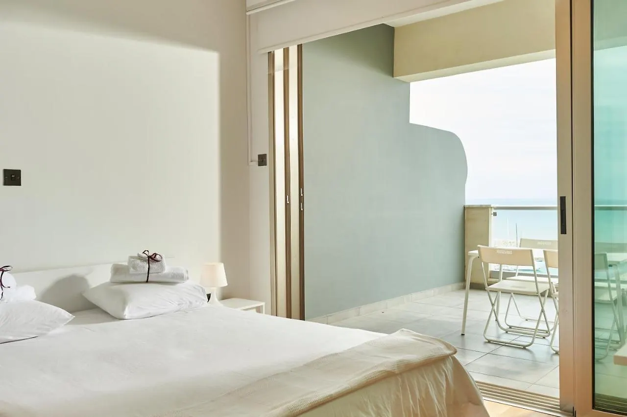 Finikoudes Luxury Apartments Larnaca Cyprus
